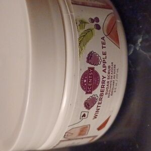 4/$40 New Scentsy "Winterberry Apple Tea" Sugar Scrub (Sealed)